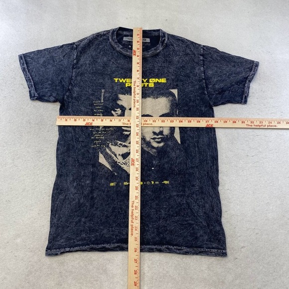Twenty One Pilots Graphic Band Tee Thrifted Vintage Style Size S - Picture 5 of 11